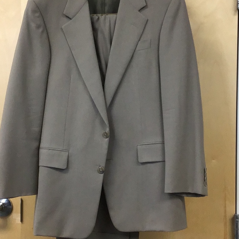 Hickey Freeman suit 38R